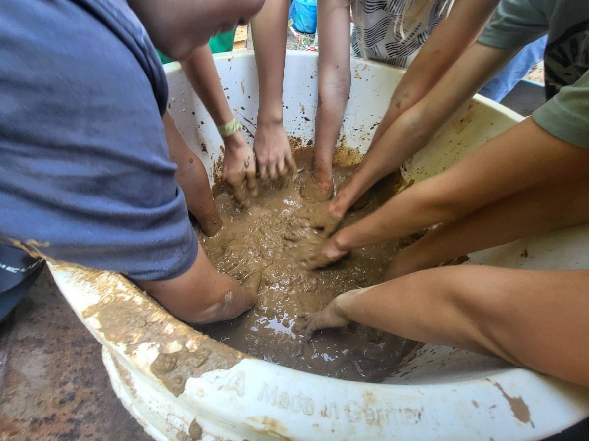 Schulprojekt Grundschule Lehmofenbau