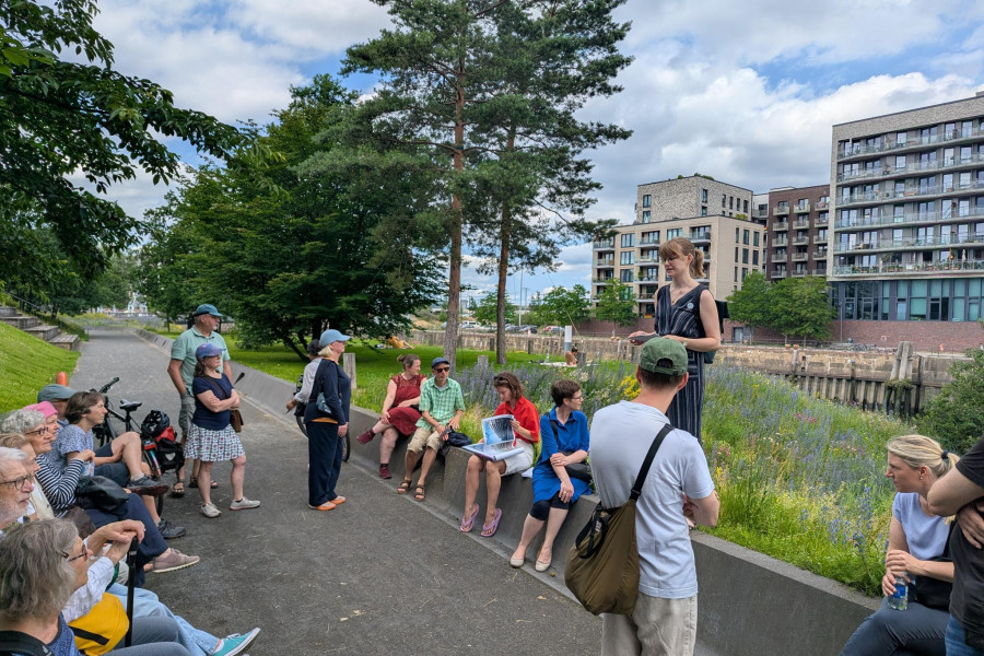Architects for Future Hamburg beim Stadtspaziergang durch die HafenCity zum Architektursommer 2026