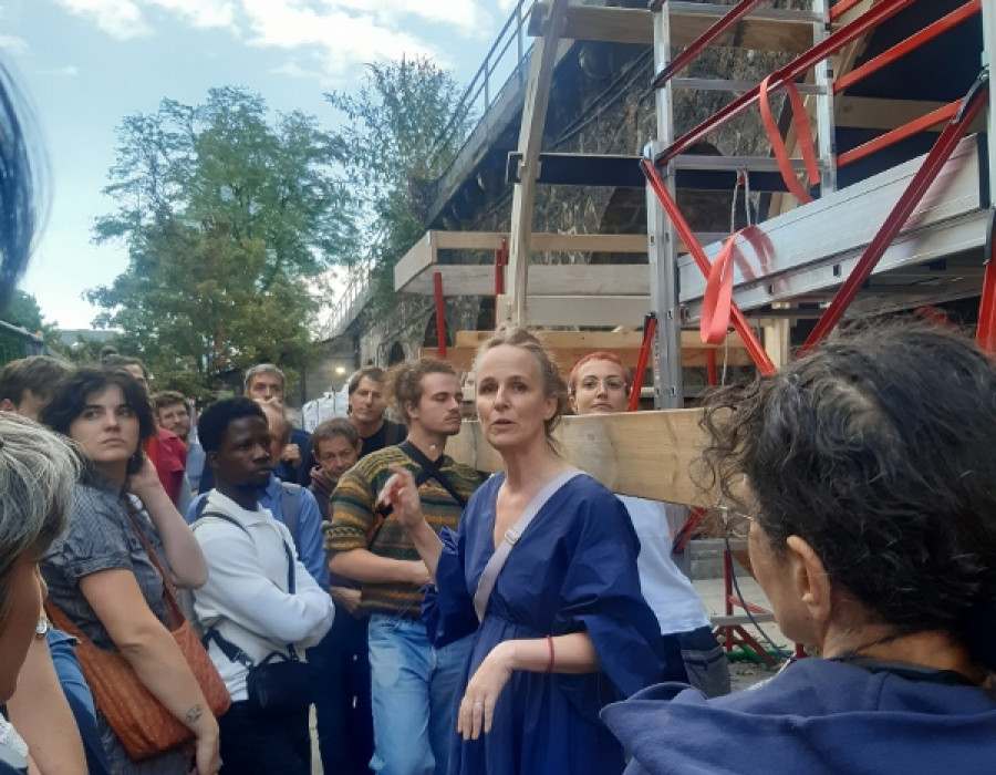 60 participants for the building-site visit of Les Voûtes de l'Ourc, with Grand-Huit