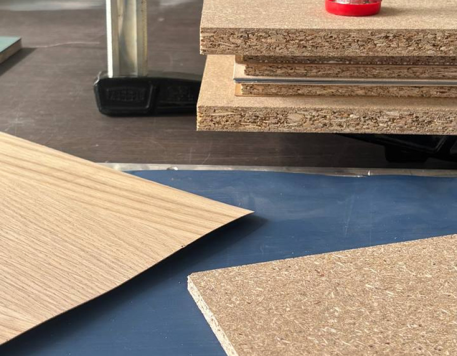 From Offcuts to Shelf : Workshop